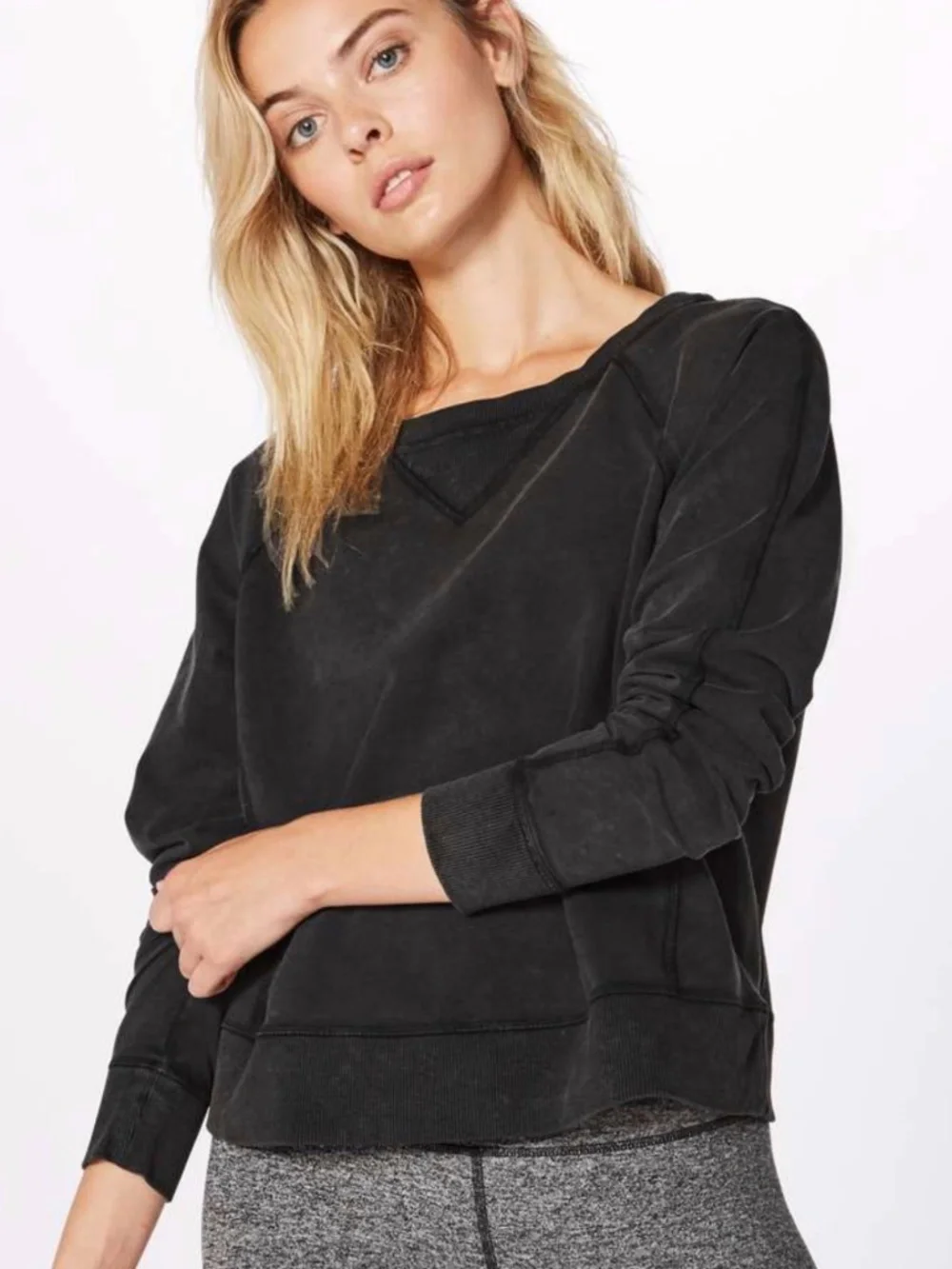 Lululemon Black Crewneck Pullover Sweatshirt Size 8